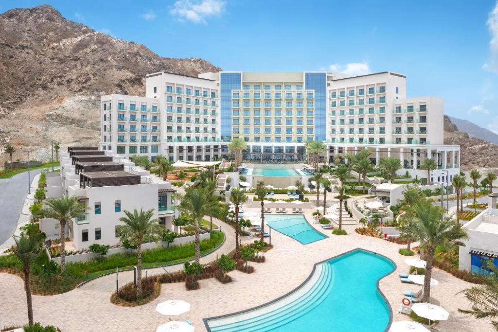 Ocean Mountain View Apartment At The Address Fujairah Ngoại thất bức ảnh